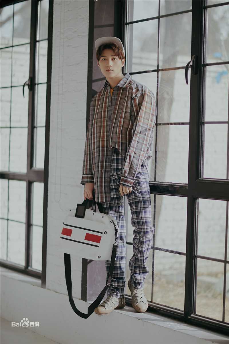 杨廷东前后照片