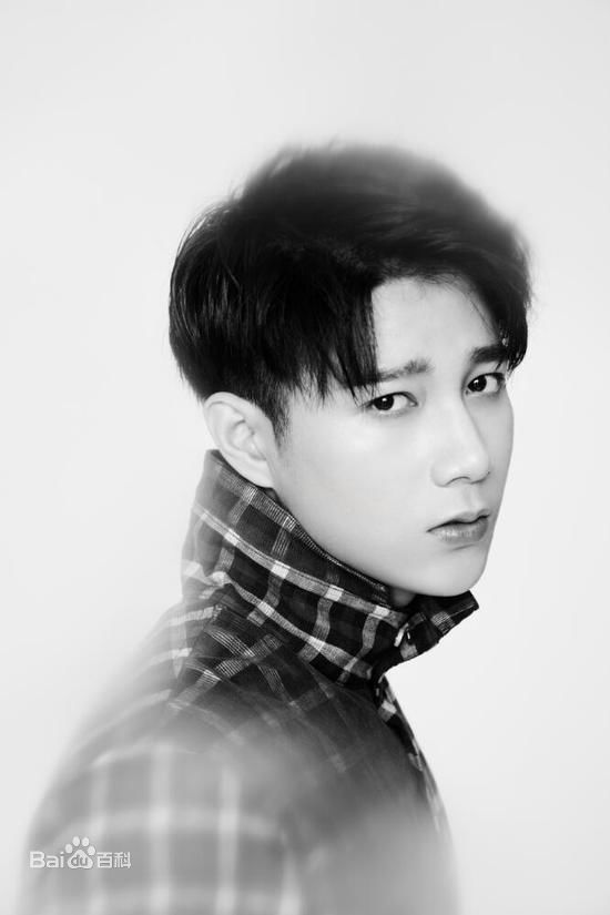 杨廷东前后照片