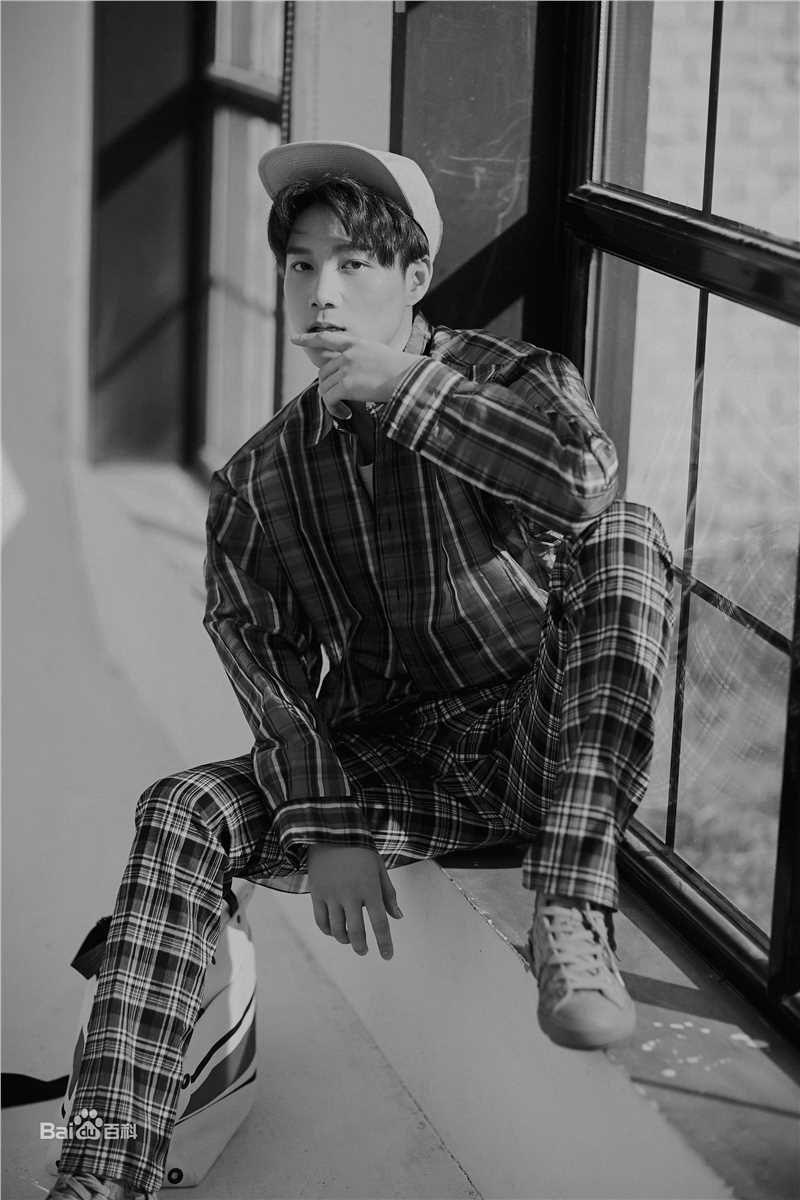 杨廷东前后照片