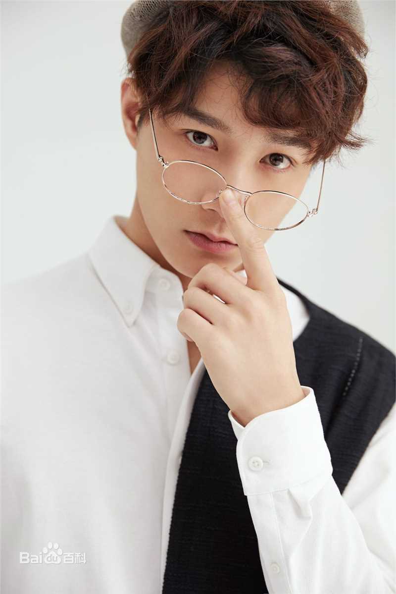 杨廷东前后照片