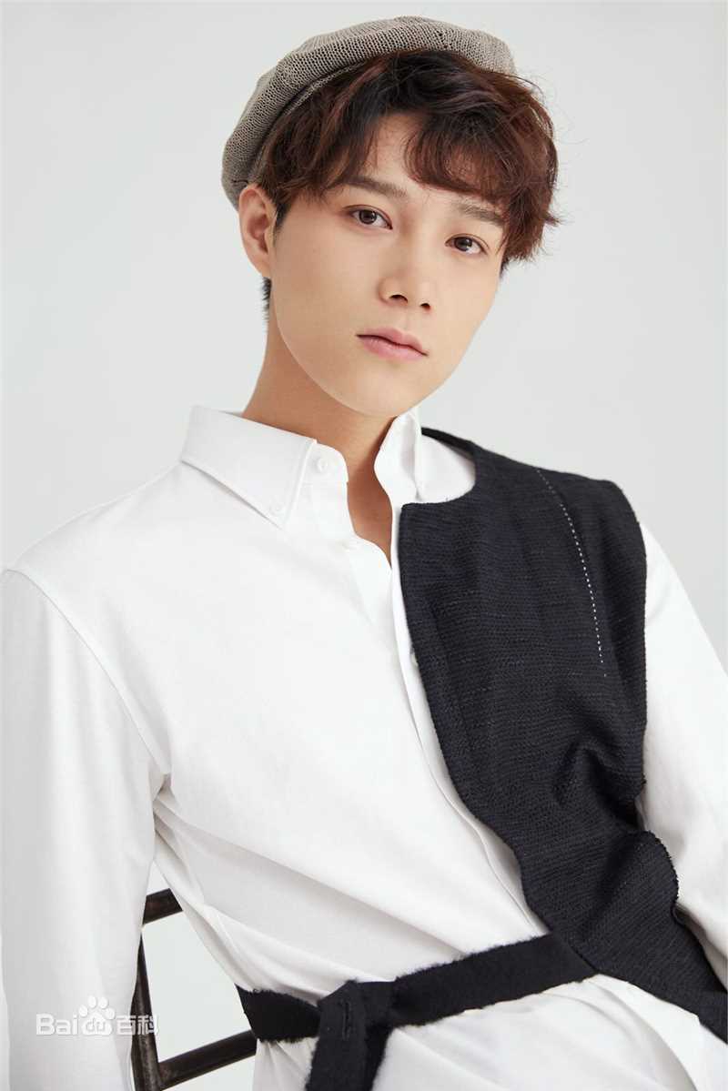 杨廷东前后照片