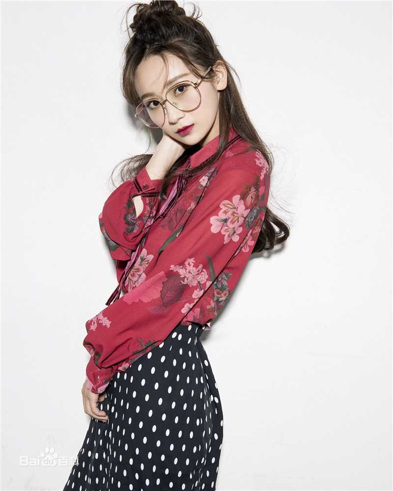 陈梦希艺术照生活照