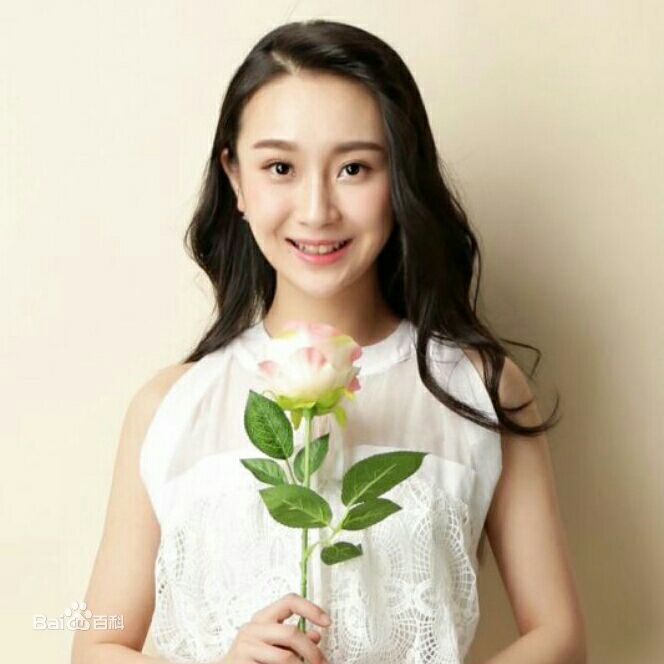 陈梦希艺术照生活照