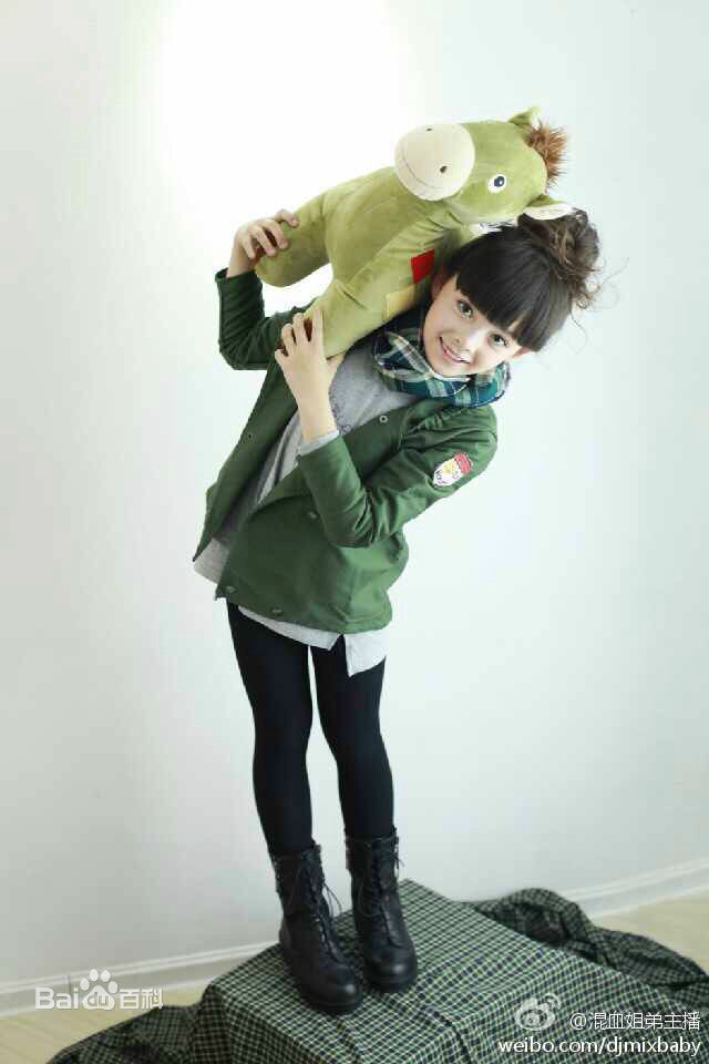 刘黛希(Daisy)最新图集