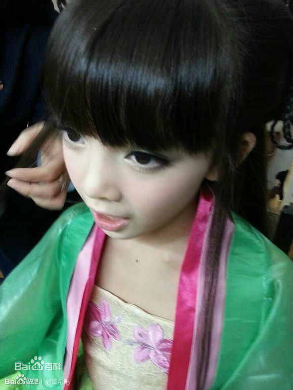 最新刘黛希(Daisy)性感图片