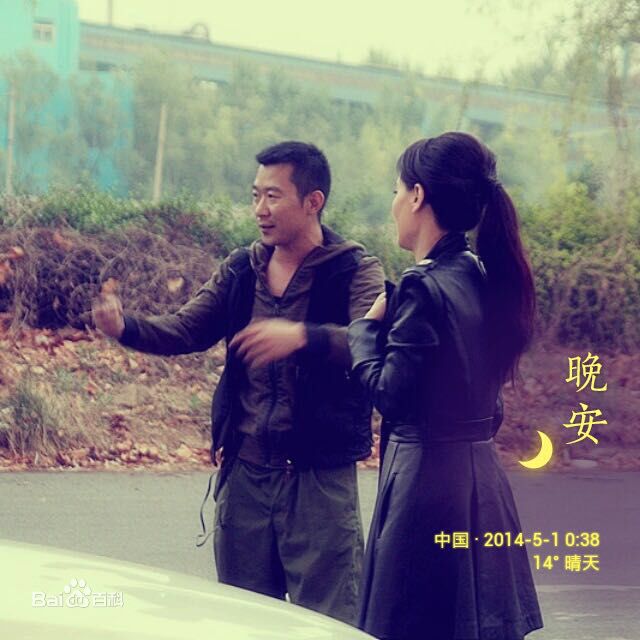 赵艺然导演现场工作照壁纸壁纸