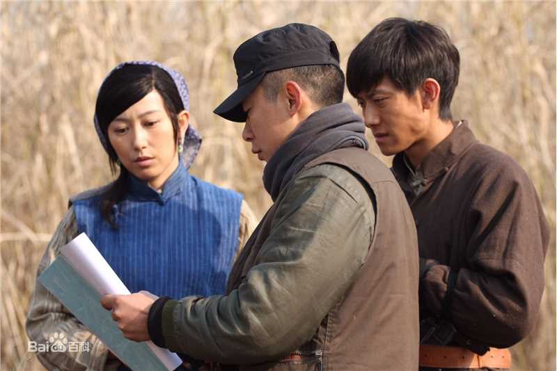 赵艺然导演现场工作照壁纸壁纸