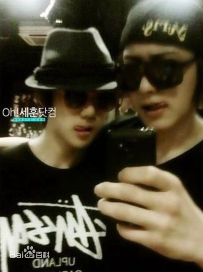 朴灿烈(（韩文名）、Park Chanyeol（官方艺名）)出道前照片图册