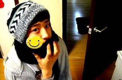 朴灿烈(（韩文名）、Park Chanyeol（官方艺名）)出道前照片图册