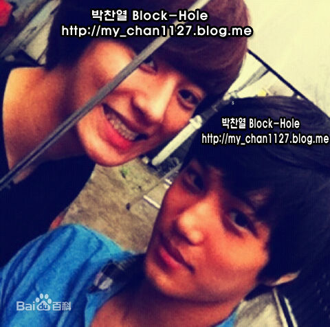 朴灿烈(（韩文名）、Park Chanyeol（官方艺名）)出道前照片图册