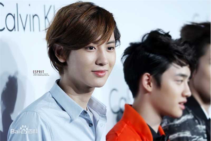 朴灿烈(（韩文名）、Park Chanyeol（官方艺名）)前后照片