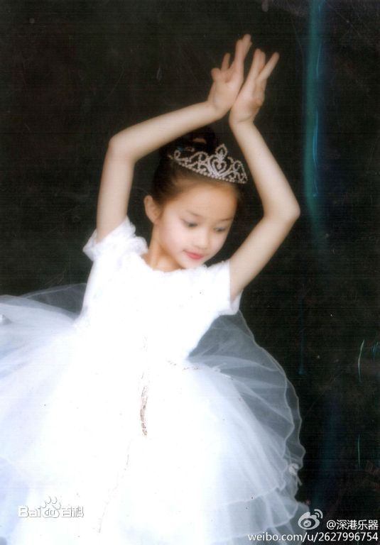 付梦妮(Mini)童年时期图片图集