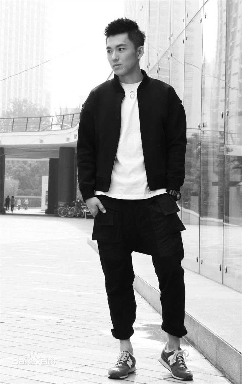 高清邬立朋性感图片