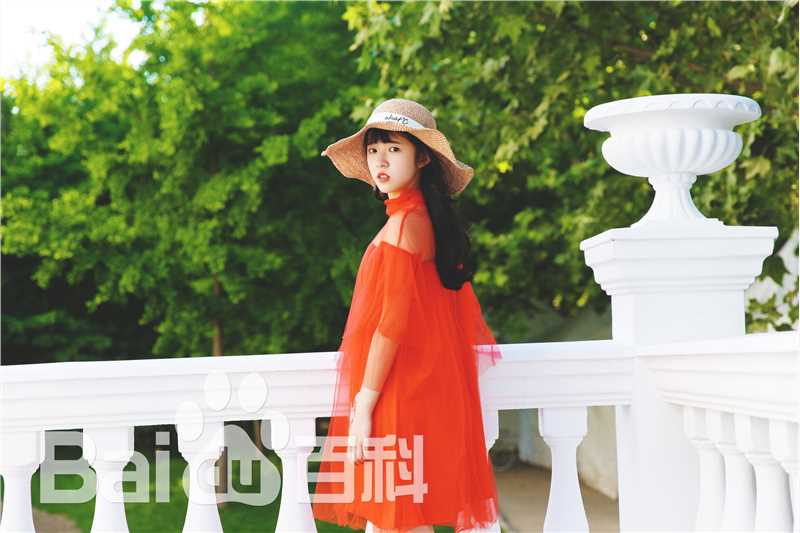 何蓝逗(helandou)最新壁纸