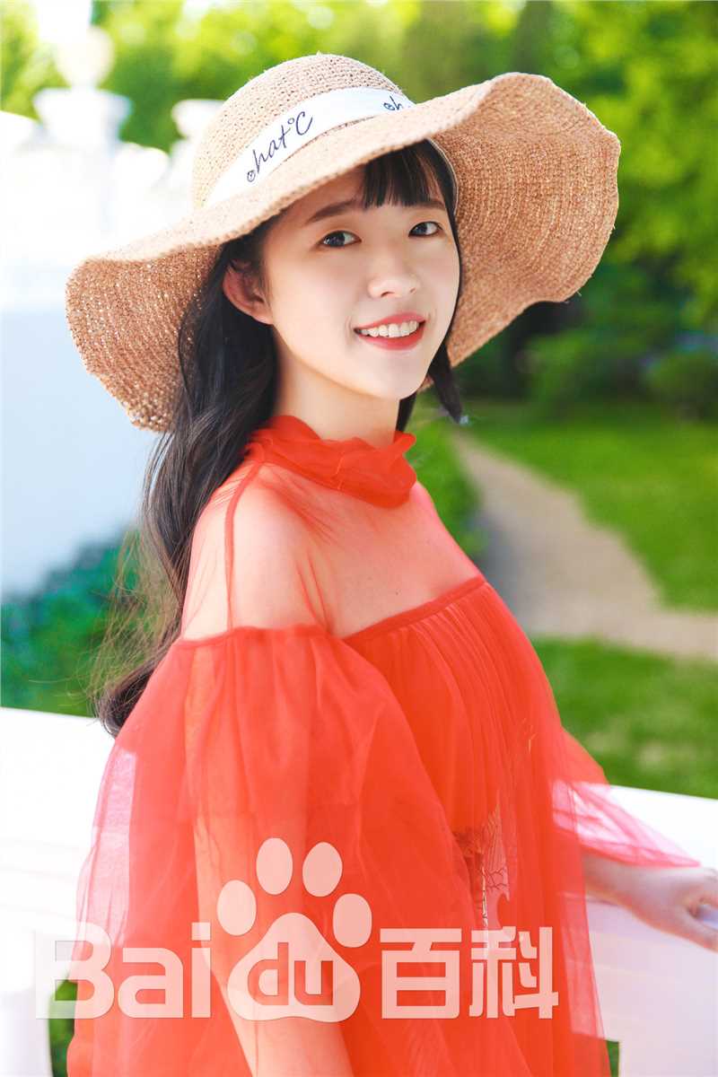 何蓝逗(helandou)最新壁纸