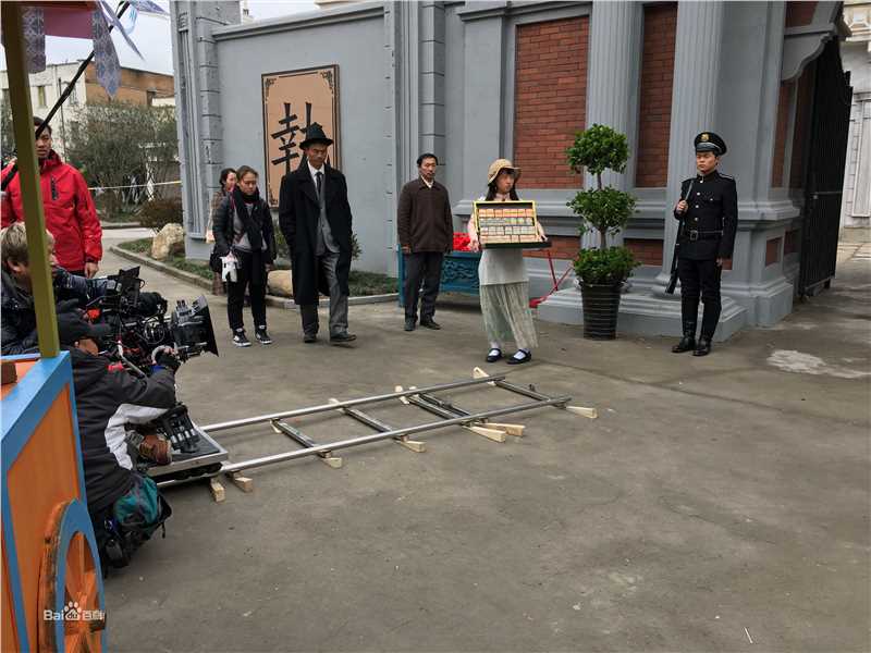 何蓝逗(helandou)《翡翠恋人》剧照