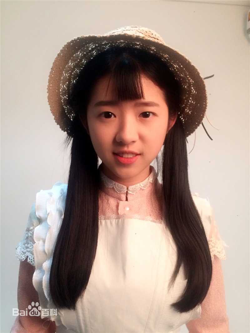 何蓝逗(helandou)《翡翠恋人》剧照