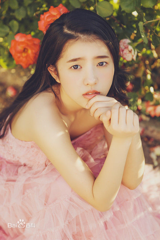 最优质何蓝逗(helandou)生活照