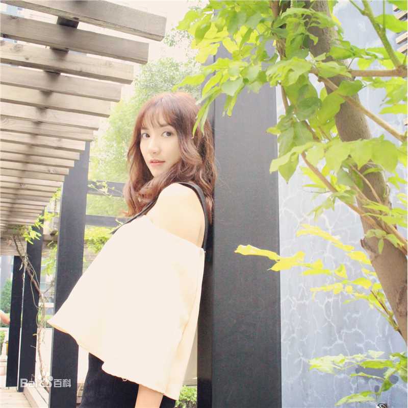 叶思齐(Wendy)生活照壁纸壁纸