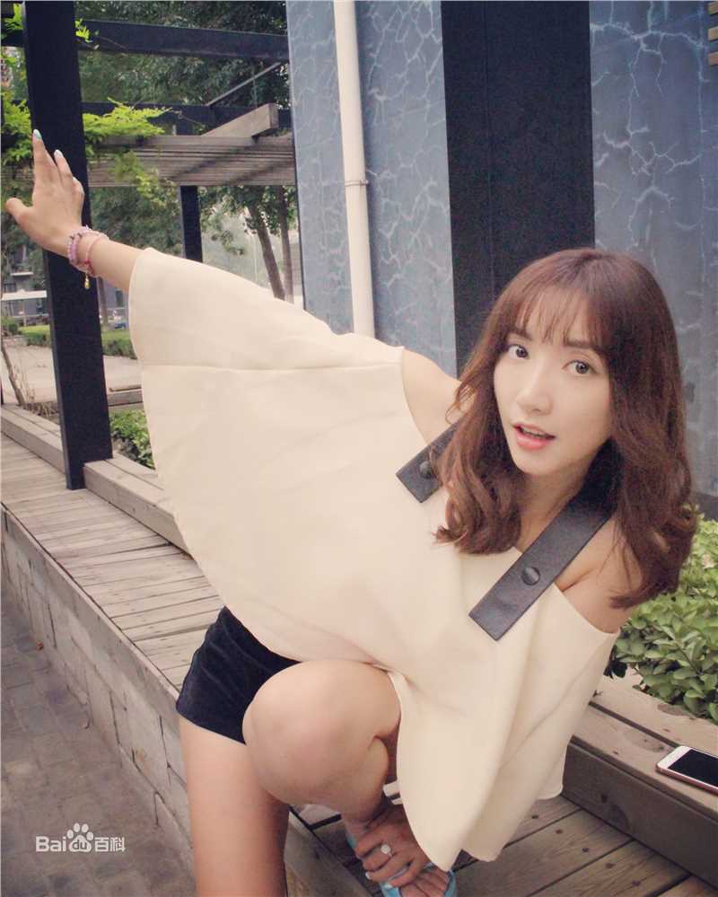 叶思齐(Wendy)生活照壁纸壁纸