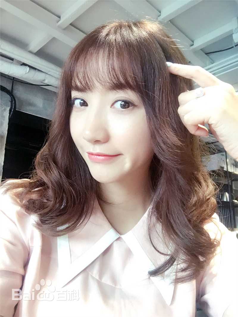 叶思齐(Wendy)生活照壁纸壁纸