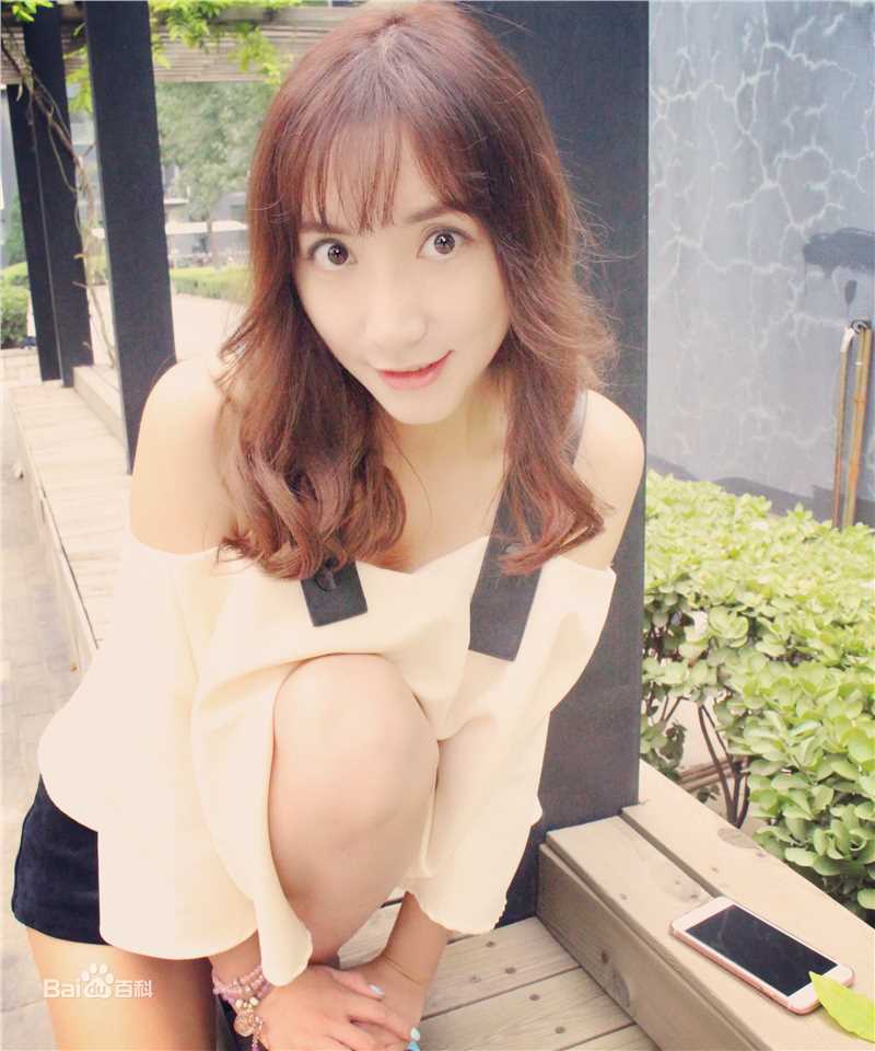 叶思齐(Wendy)生活照壁纸壁纸