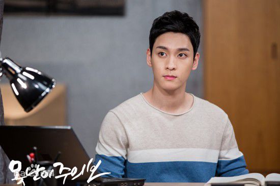 最新崔泰俊(Choi Tae Joon)在《丑八怪警报》（2013）中的图集