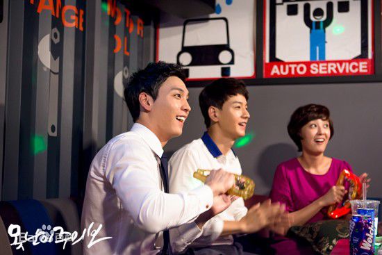 最新崔泰俊(Choi Tae Joon)在《丑八怪警报》（2013）中的图集