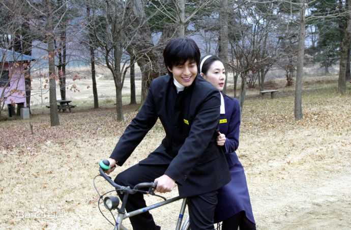 崔智友(Choi Ji-woo ，)冬季恋歌精选剧照