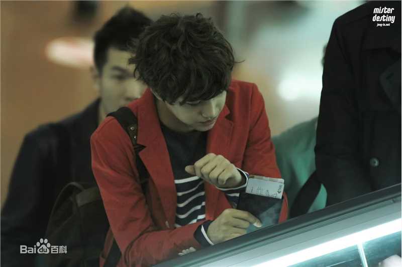 金钟仁(KAI（官方艺名）， ， （韩文名），Kim Jong In)饭拍壁纸壁纸