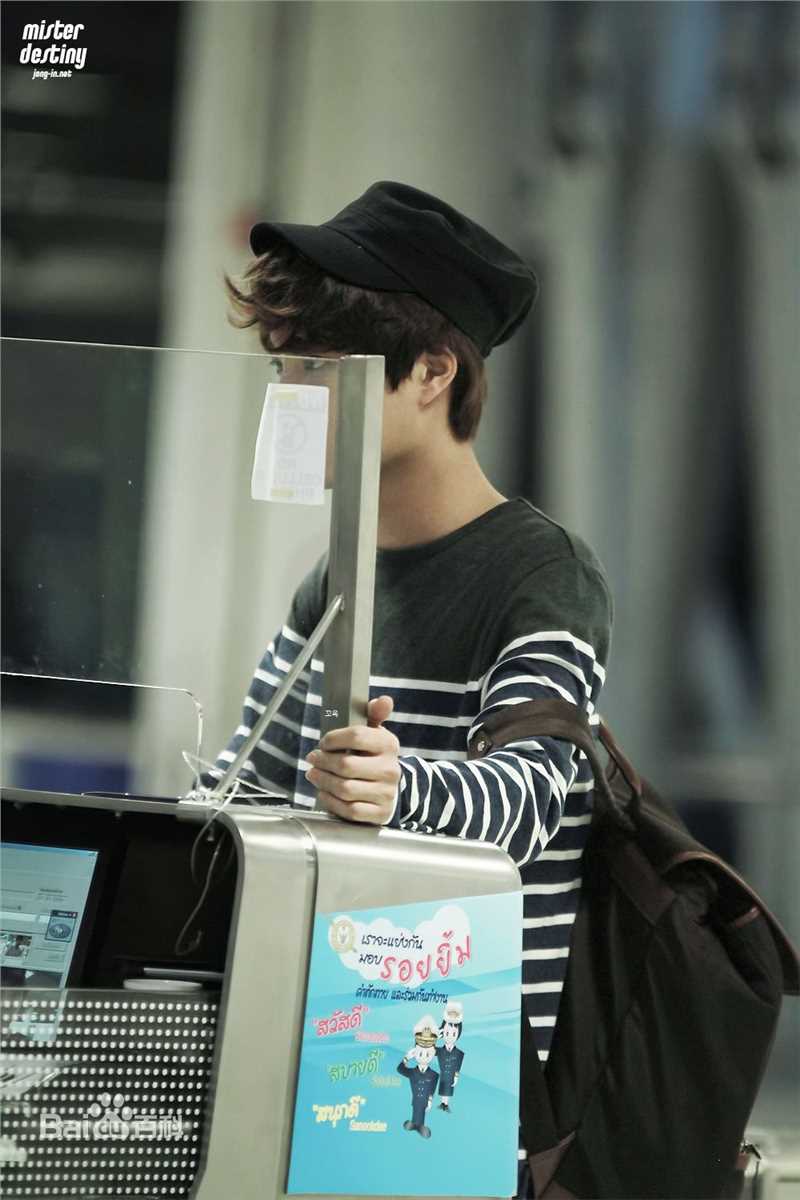 金钟仁(KAI（官方艺名）， ， （韩文名），Kim Jong In)饭拍壁纸壁纸