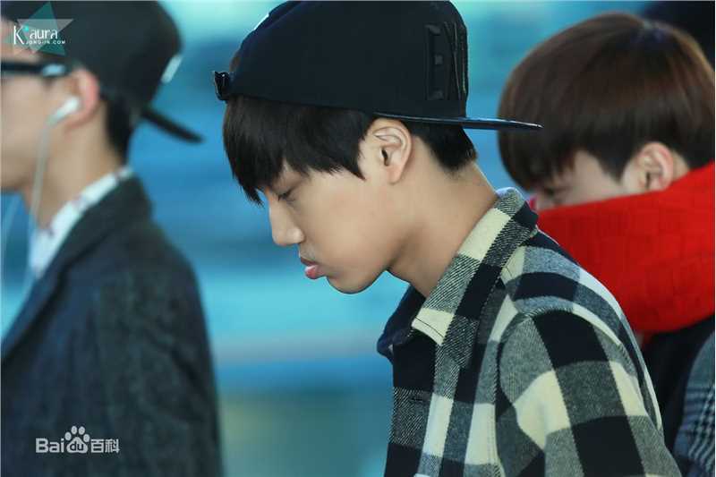 金钟仁(KAI（官方艺名）， ， （韩文名），Kim Jong In)饭拍壁纸壁纸