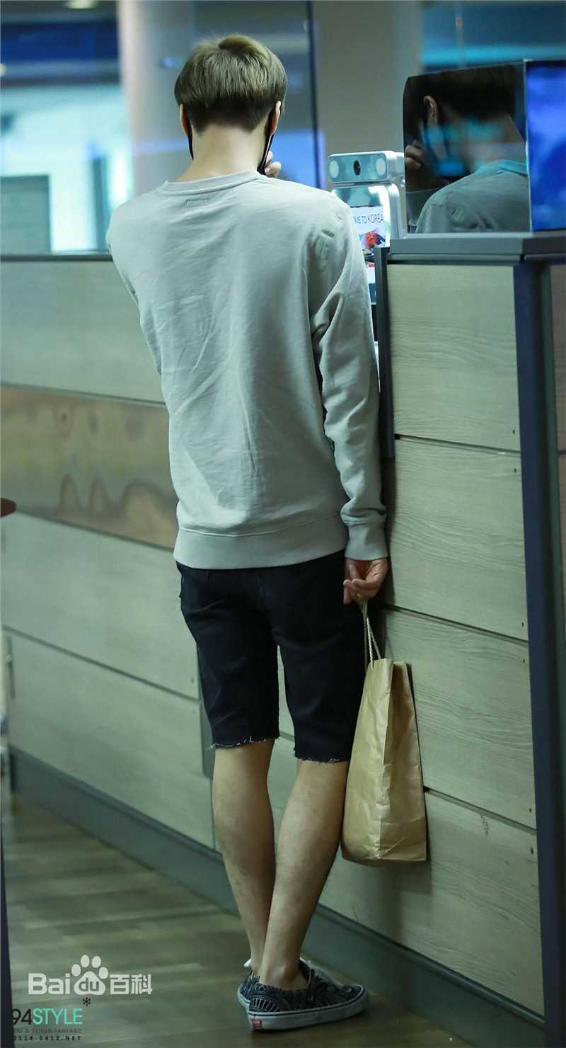 金钟仁(KAI（官方艺名）， ， （韩文名），Kim Jong In)饭拍壁纸壁纸