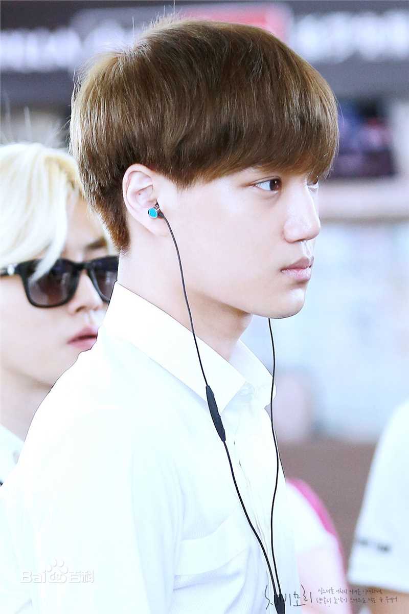 金钟仁(KAI（官方艺名）， ， （韩文名），Kim Jong In)饭拍壁纸壁纸