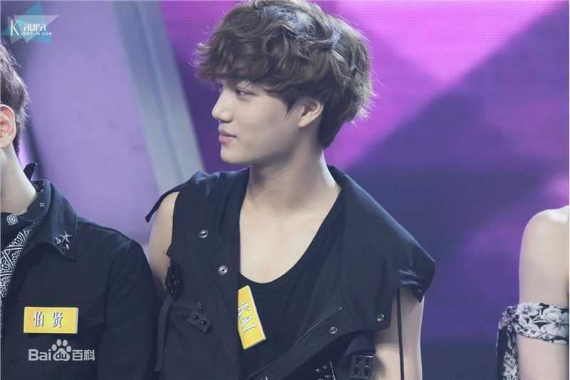 金钟仁(KAI（官方艺名）， ， （韩文名），Kim Jong In)节目照性感图片图集