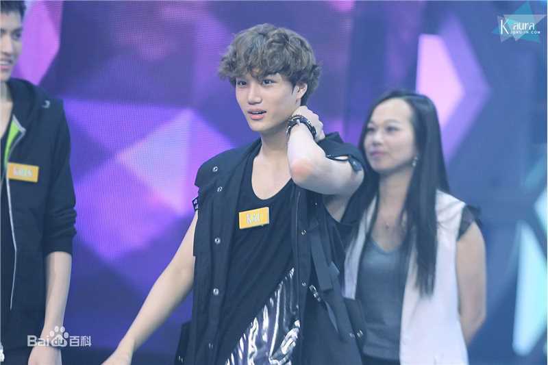 金钟仁(KAI（官方艺名）， ， （韩文名），Kim Jong In)节目照性感图片图集