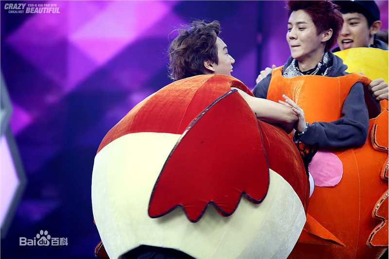 金钟仁(KAI（官方艺名）， ， （韩文名），Kim Jong In)节目照性感图片图集