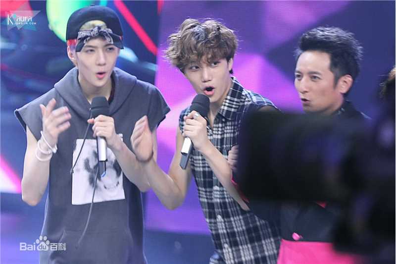 金钟仁(KAI（官方艺名）， ， （韩文名），Kim Jong In)节目照性感图片图集