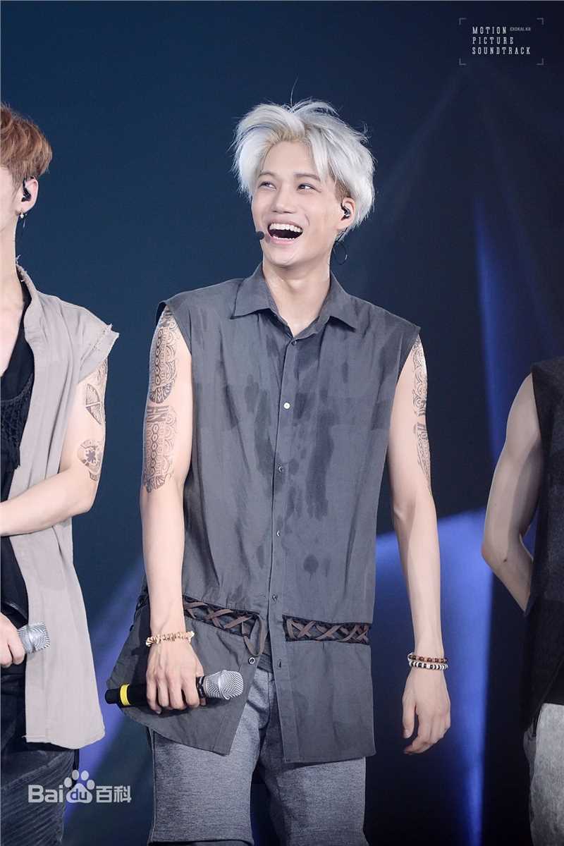 金钟仁(KAI（官方艺名）， ， （韩文名），Kim Jong In)舞台照素颜照相册