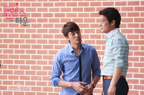 赵成夏生活图册