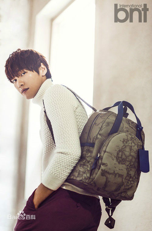 金英光(；Young Kim)最优质画报杂志照相册