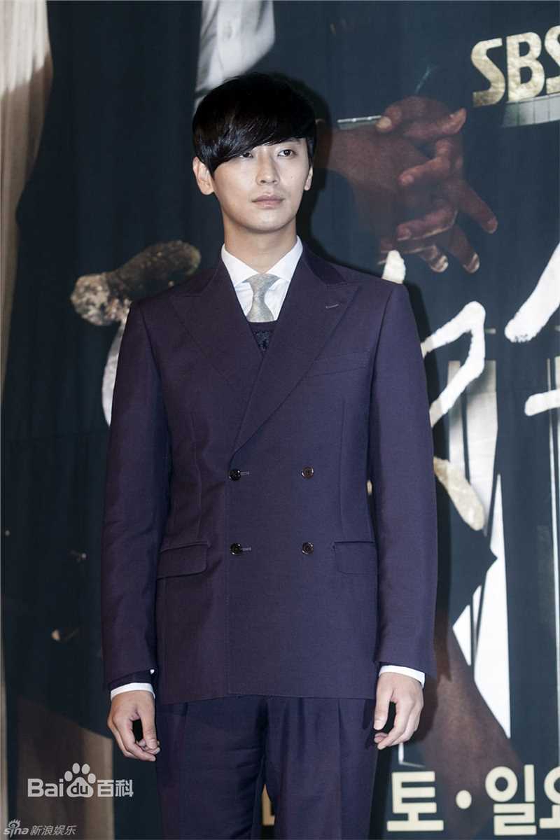 最新朱智勋(，チュ ジフン)精彩图册