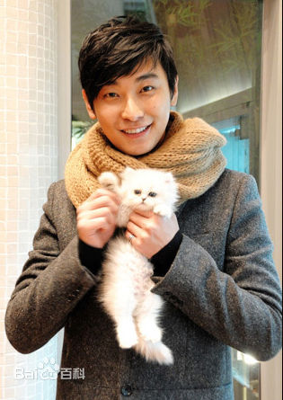 最新朱智勋(，チュ ジフン)精彩图册