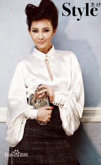 蔡时那()前后照片