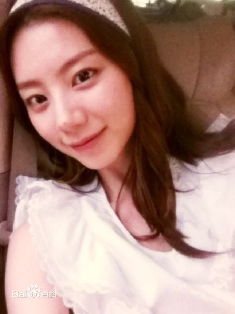 朴秀真(Park Soojin)朴秀珍twitter照片生活照相册