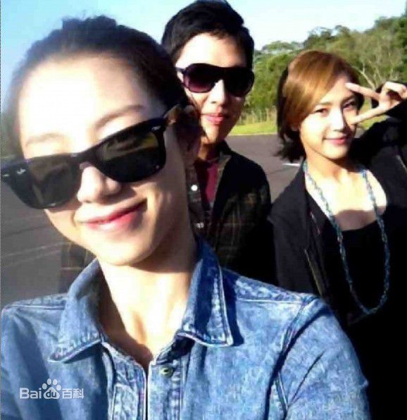 朴秀真(Park Soojin)朴秀珍twitter照片生活照相册