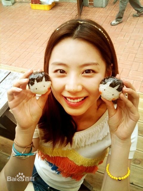 朴秀真(Park Soojin)朴秀珍twitter照片生活照相册