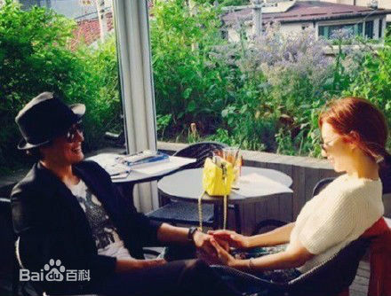 朴秀真(Park Soojin)裴勇俊与朴秀珍图片图册