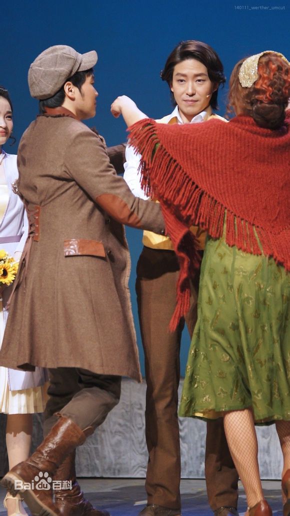 严基俊( ( Um Ki Joon ))音乐剧谢幕性感图片图集