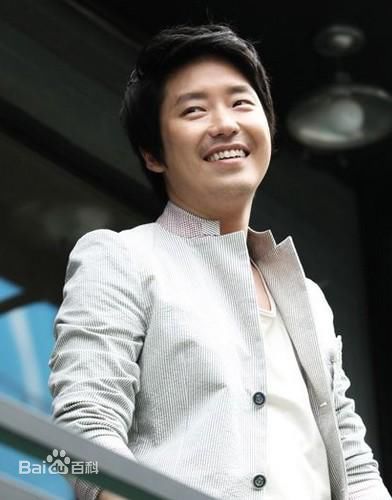 最全严基俊( ( Um Ki Joon ))素颜照